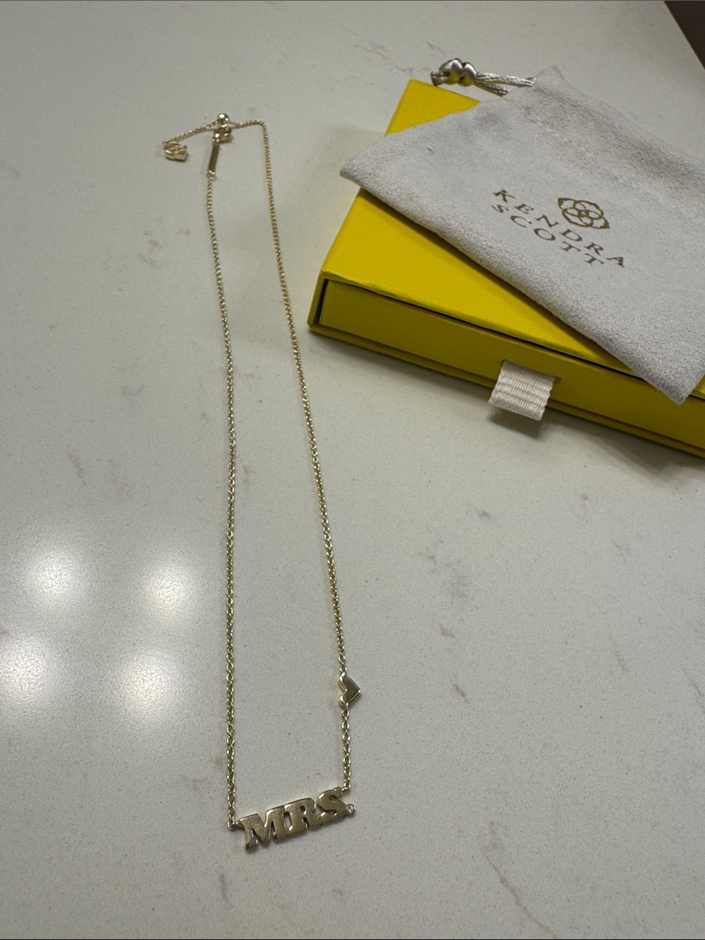 Kendra Scott Gold 'MRS' Bar Pendant Necklace - Picture 3 of 4